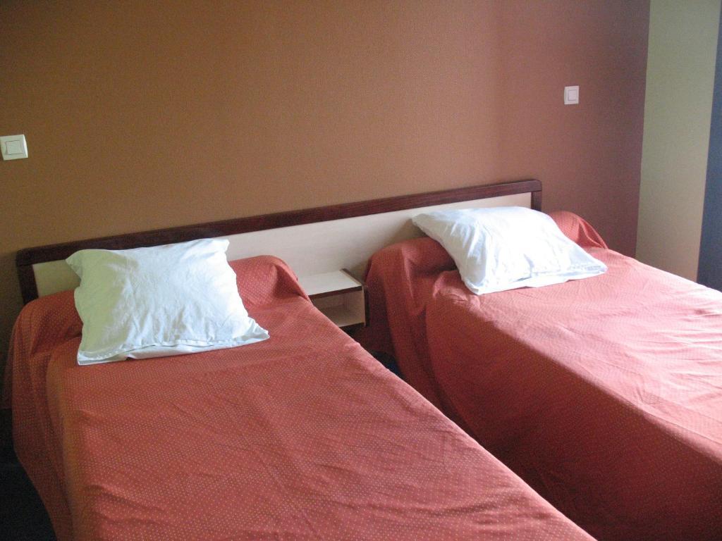 Home Du Buisson Hotel Des Familles Иль Экстерьер фото